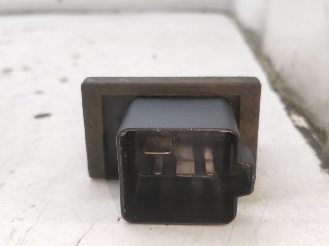 bontott RENAULT MEGANE II Izzító Relé