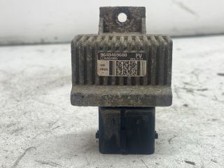 bontott RENAULT MEGANE II Izzító Relé