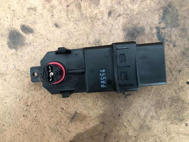 bontott RENAULT MEGANE II Jobb első Ablakemelő Elektronika