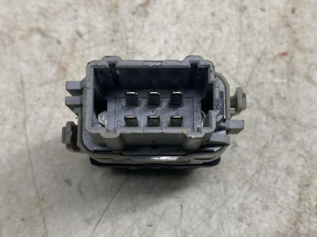 bontott RENAULT MEGANE II Jobb első Ablakemelő Kapcsoló