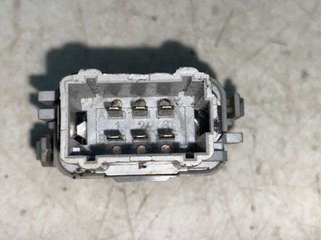 bontott RENAULT MEGANE II Jobb első Ablakemelő Kapcsoló