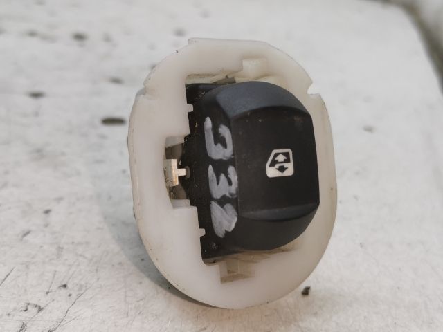 bontott RENAULT MEGANE II Jobb első Ablakemelő Kapcsoló