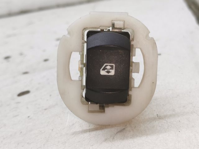 bontott RENAULT MEGANE II Jobb első Ablakemelő Kapcsoló