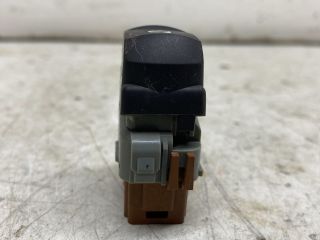 bontott RENAULT MEGANE II Jobb első Ablakemelő Kapcsoló