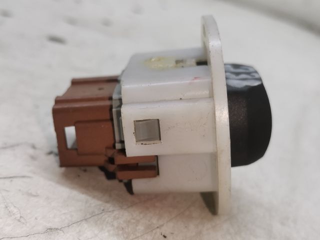 bontott RENAULT MEGANE II Jobb első Ablakemelő Kapcsoló