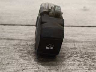 bontott RENAULT MEGANE II Jobb első Ablakemelő Kapcsoló