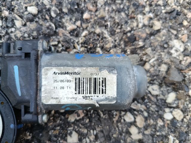 bontott RENAULT MEGANE II Jobb első Ablakemelő Motor