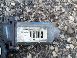 bontott RENAULT MEGANE II Jobb első Ablakemelő Motor