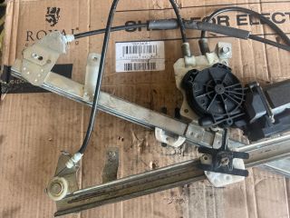 bontott RENAULT MEGANE II Jobb első Ablakemelő Szerkezet (Elektromos)
