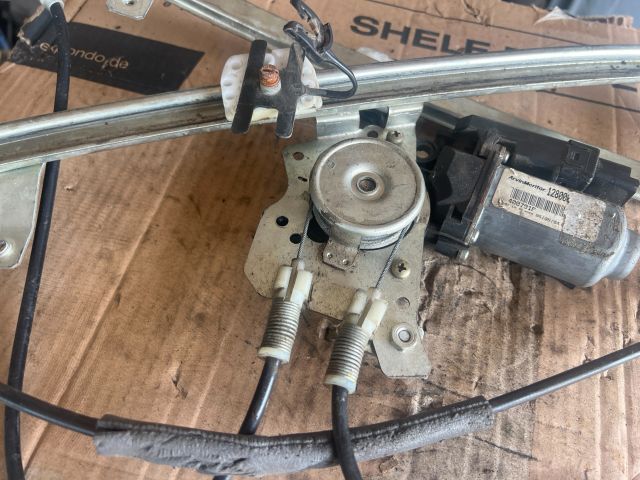 bontott RENAULT MEGANE II Jobb első Ablakemelő Szerkezet (Elektromos)