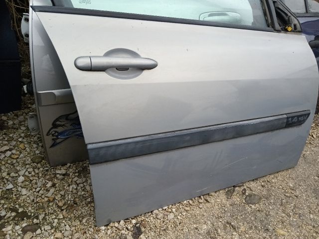 bontott RENAULT MEGANE II Jobb első Ajtó (Részeivel)
