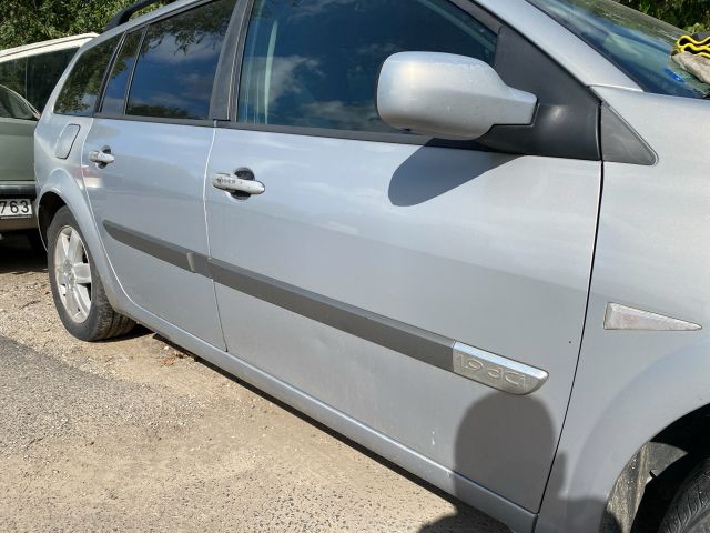 bontott RENAULT MEGANE II Jobb első Ajtó (Üres lemez)