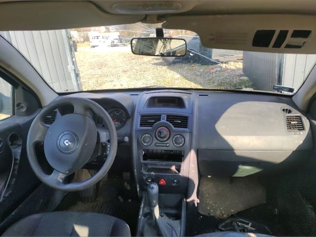 bontott RENAULT MEGANE II Jobb első Ajtóhatároló