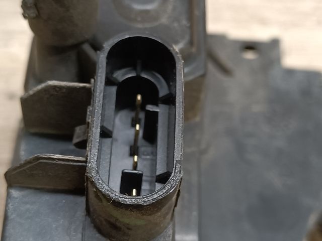 bontott RENAULT MEGANE II Jobb első Ajtózár