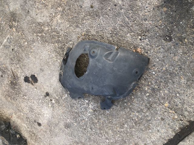 bontott RENAULT MEGANE II Jobb első Első Dobbetét (Kerékjárati, Műanyag)