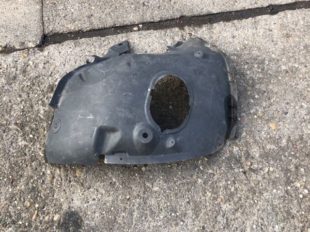 bontott RENAULT MEGANE II Jobb első Első Dobbetét (Kerékjárati, Műanyag)