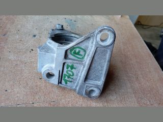 bontott RENAULT MEGANE II Jobb első Féltengely Tartó