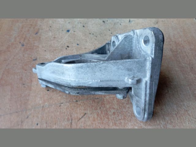 bontott RENAULT MEGANE II Jobb első Féltengely Tartó