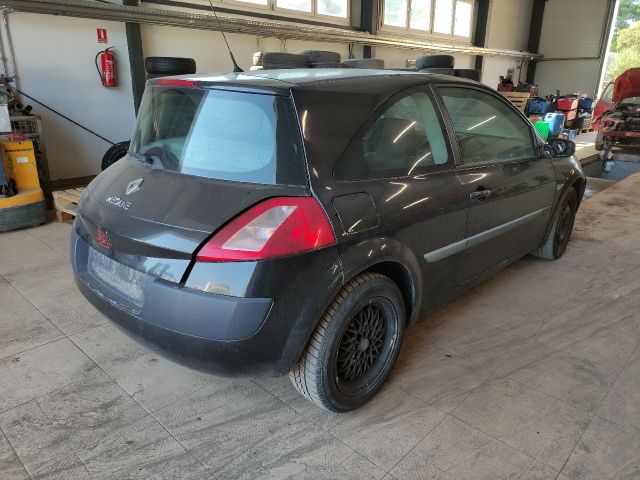 bontott RENAULT MEGANE II Jobb első Gumikéder