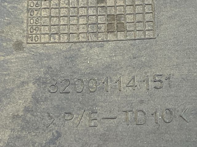 bontott RENAULT MEGANE II Jobb első Lökhárító Díszléc