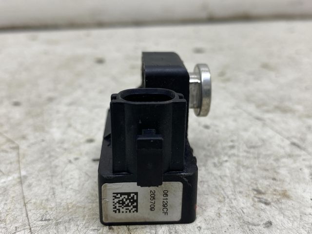 bontott RENAULT MEGANE II Jobb első Oldal Ütközés Érzékelő