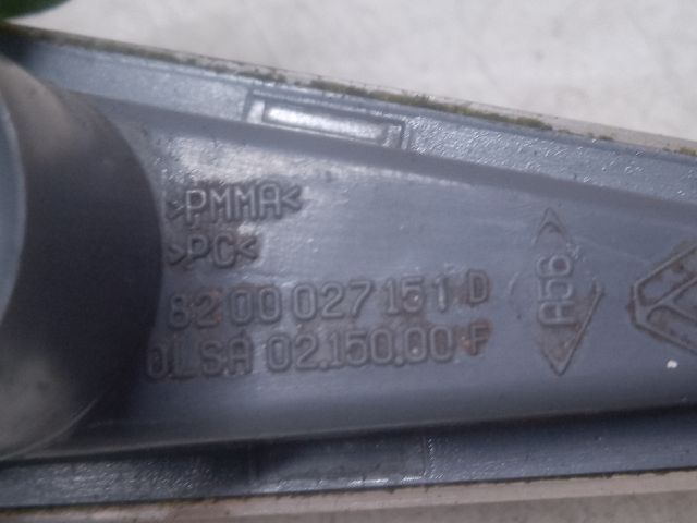 bontott RENAULT MEGANE II Jobb első Sárvédő Irányjelző