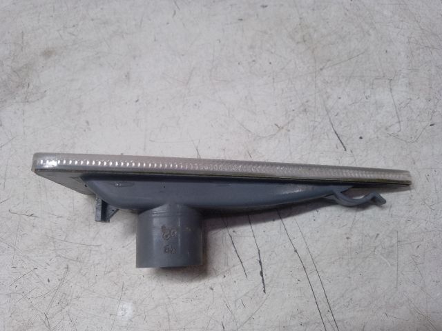 bontott RENAULT MEGANE II Jobb első Sárvédő Irányjelző