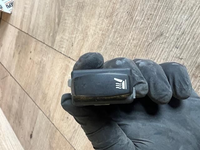 bontott RENAULT MEGANE II Jobb első Ülésfűtés Kapcsoló