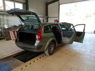 bontott RENAULT MEGANE II Jobb első Vízlehúzó Gumicsík