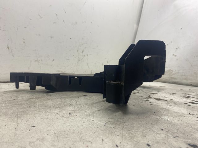 bontott RENAULT MEGANE II Jobb Fényszóró Tartó