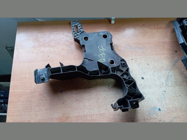 bontott RENAULT MEGANE II Jobb Fényszóró Tartó