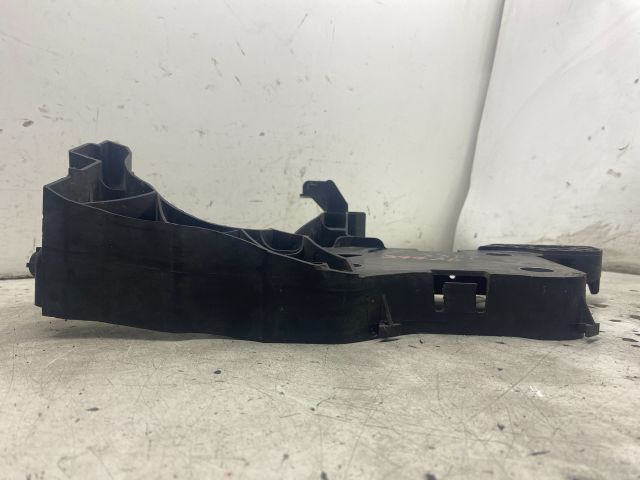 bontott RENAULT MEGANE II Jobb Fényszóró Tartó