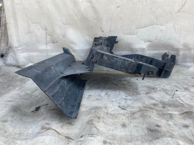 bontott RENAULT MEGANE II Jobb Fényszóró Tartó