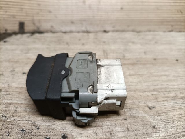 bontott RENAULT MEGANE II Jobb hátsó Ablakemelő Kapcsoló