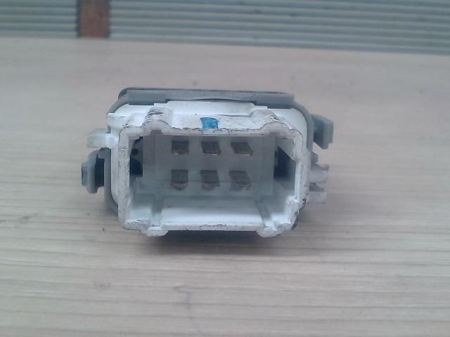 bontott RENAULT MEGANE II Jobb hátsó Ablakemelő Kapcsoló