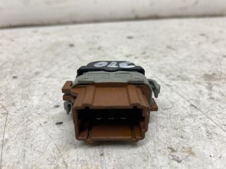 bontott RENAULT MEGANE II Jobb hátsó Ablakemelő Kapcsoló