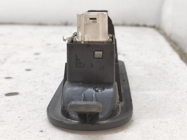 bontott RENAULT MEGANE II Jobb hátsó Ablakemelő Kapcsoló