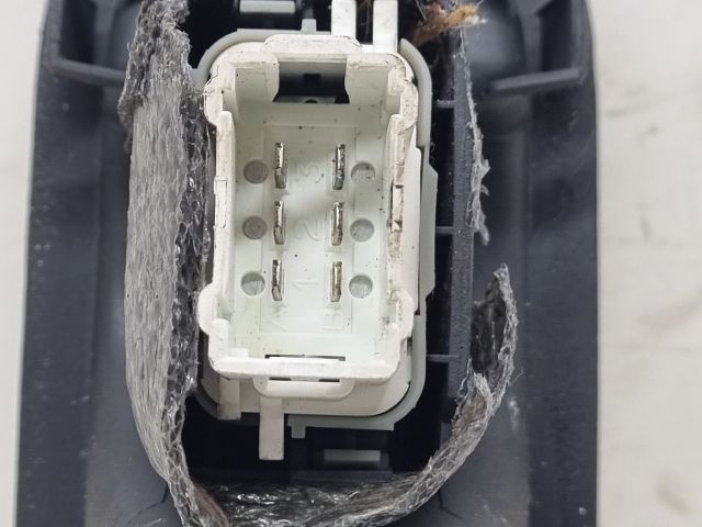 bontott RENAULT MEGANE II Jobb hátsó Ablakemelő Kapcsoló