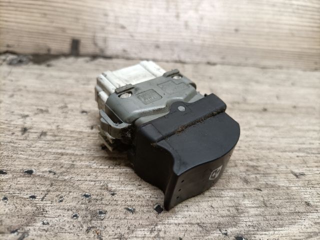 bontott RENAULT MEGANE II Jobb hátsó Ablakemelő Kapcsoló