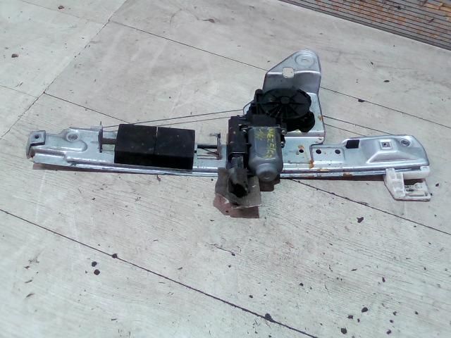 bontott RENAULT MEGANE II Jobb hátsó Ablakemelő Szerkezet (Elektromos)