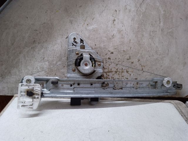 bontott RENAULT MEGANE II Jobb hátsó Ablakemelő Szerkezet (Elektromos)