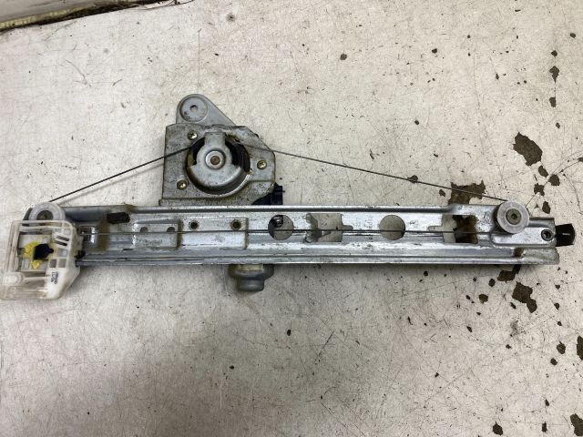 bontott RENAULT MEGANE II Jobb hátsó Ablakemelő Szerkezet (Elektromos)