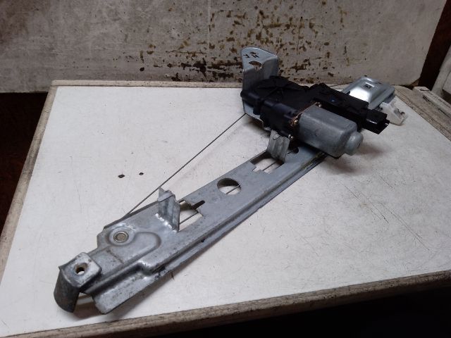 bontott RENAULT MEGANE II Jobb hátsó Ablakemelő Szerkezet (Elektromos)