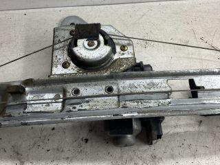 bontott RENAULT MEGANE II Jobb hátsó Ablakemelő Szerkezet (Elektromos)