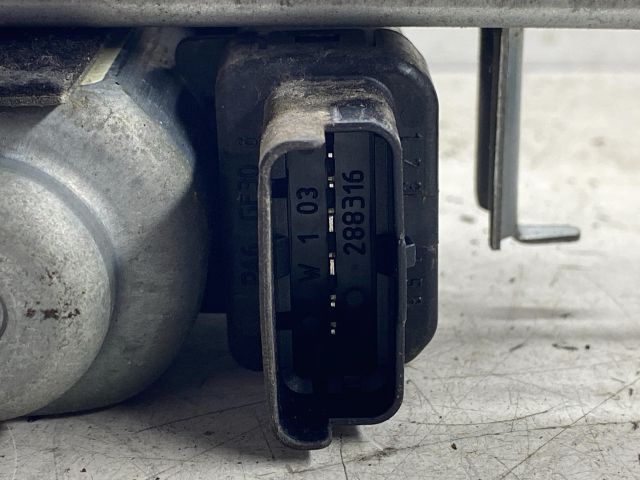 bontott RENAULT MEGANE II Jobb hátsó Ablakemelő Szerkezet (Elektromos)