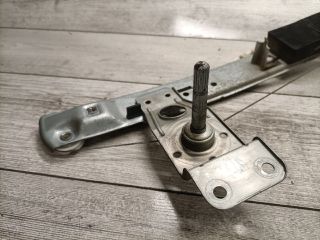 bontott RENAULT MEGANE II Jobb hátsó Ablakemelő Szerkezet (Mechanikus)