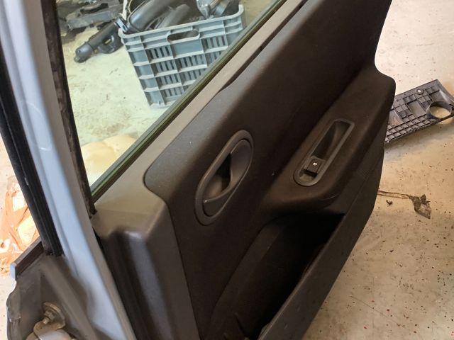 bontott RENAULT MEGANE II Jobb hátsó Ajtó (Részeivel)