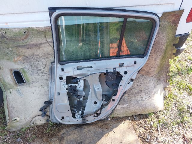 bontott RENAULT MEGANE II Jobb hátsó Ajtó (Részeivel)