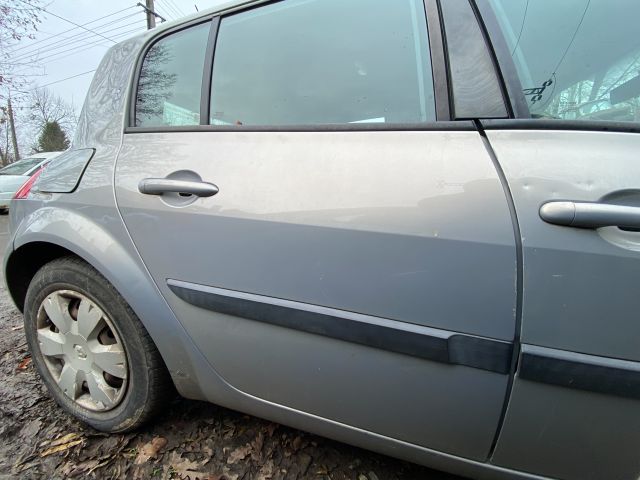 bontott RENAULT MEGANE II Jobb hátsó Ajtó (Üres lemez)