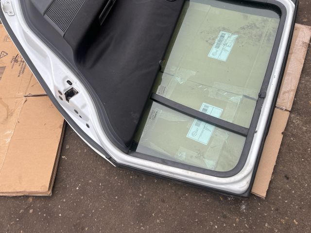 bontott RENAULT MEGANE II Jobb hátsó Ajtó (Üres lemez)